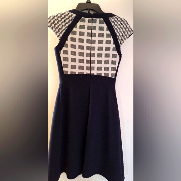 ANTONIO MELANI NAVY AND OFF WHITE DESIGNER DRESS - Picture 2 of 5